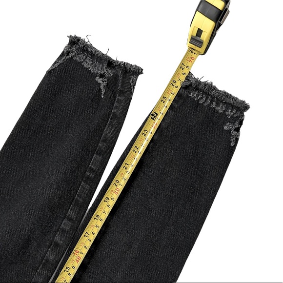 Good American Good Curve Crop 8/29 - Picture 10 of 11